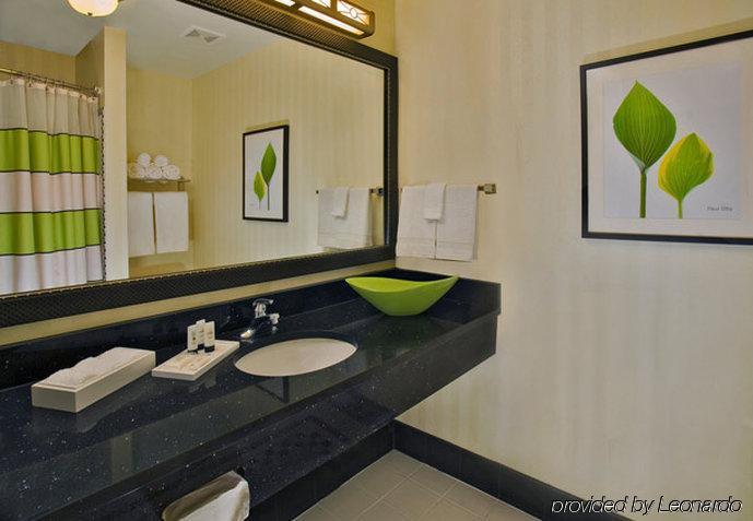Fairfield Inn And Suites By Marriott Plainville Habitación foto